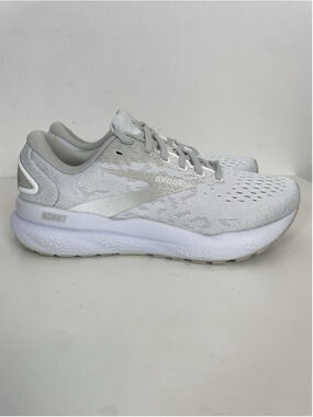 Brooks Ghost 16 Womens 7.5B Crisp White Silver Sneaker Walking Running Shoes